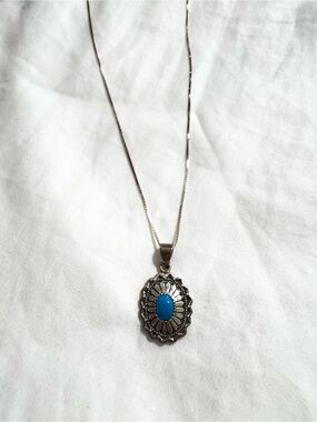 South Western Vintage Oval Turquoise Pendant Necklace Sterling Silver 925